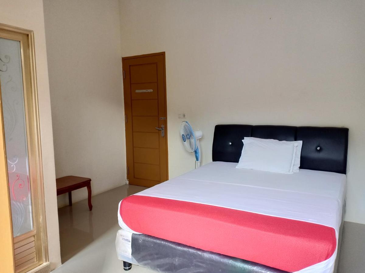 Rosalina Homestay รานเตเปา ภายนอก รูปภาพ