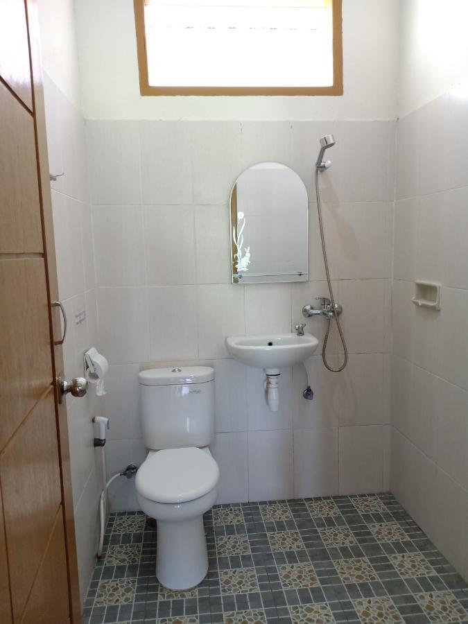 Rosalina Homestay รานเตเปา ภายนอก รูปภาพ
